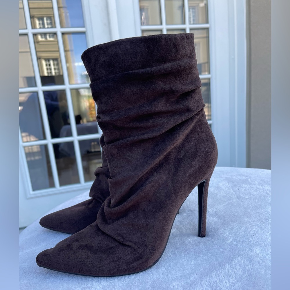 Brown BOOTIES 🤎👏🏼 - Picture 2 of 6